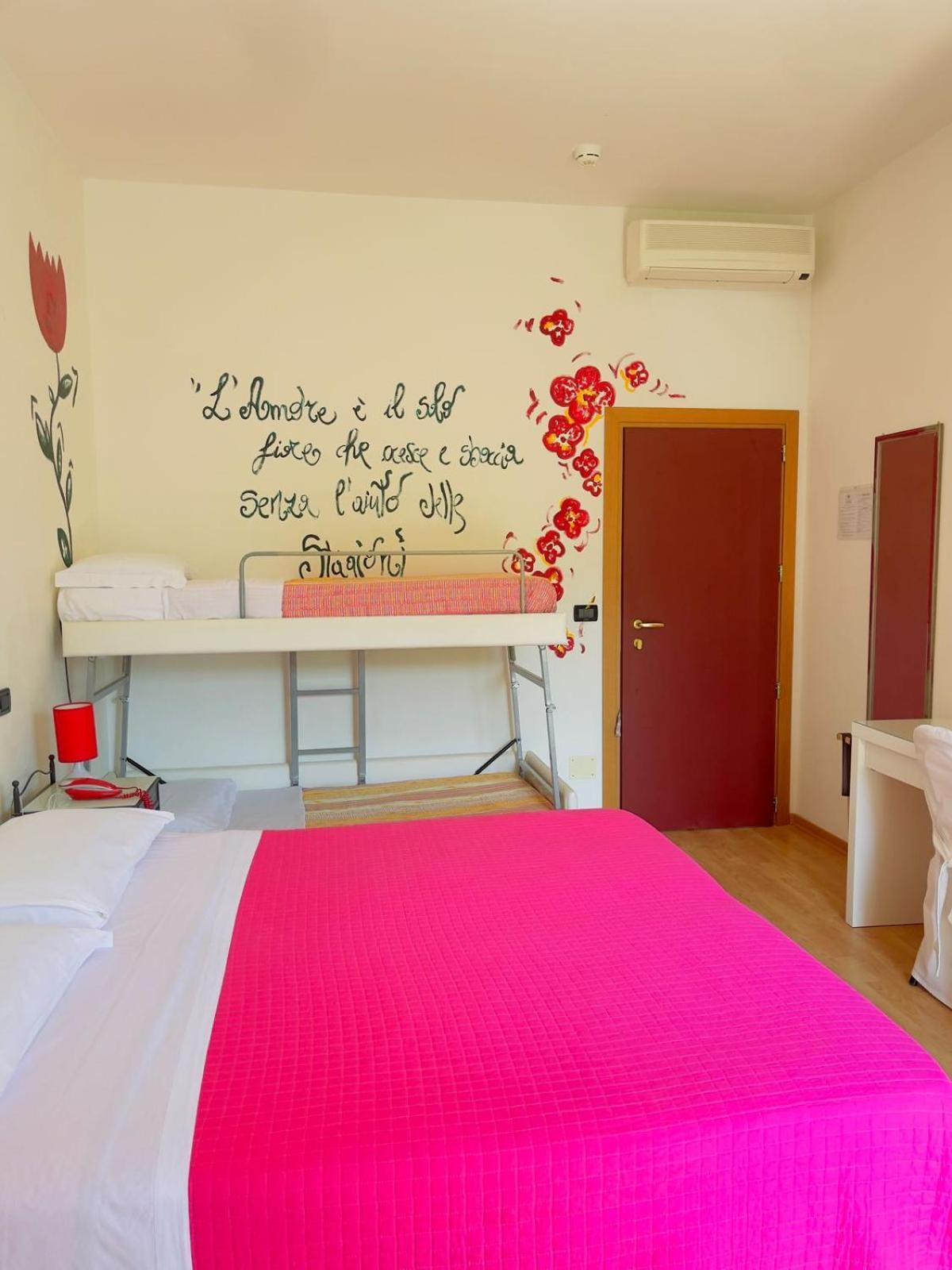 Betty Hotel 3*