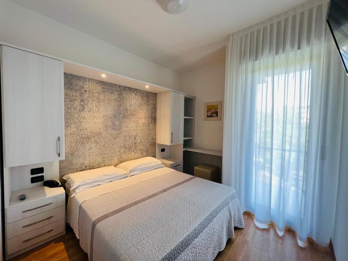 Betty Personal Style And Village 3* Rimini