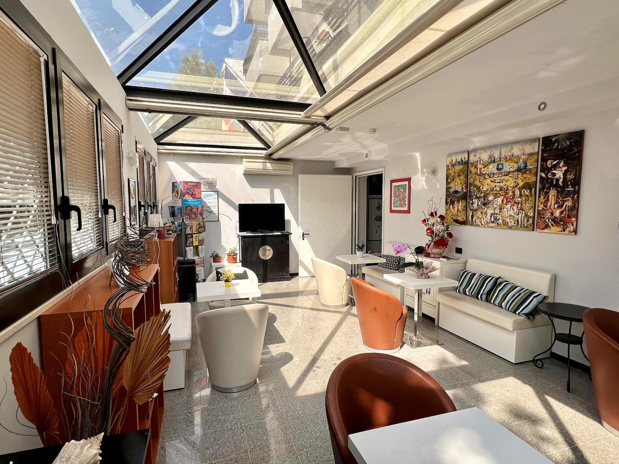 Betty Personal Style And Village 3* Rimini