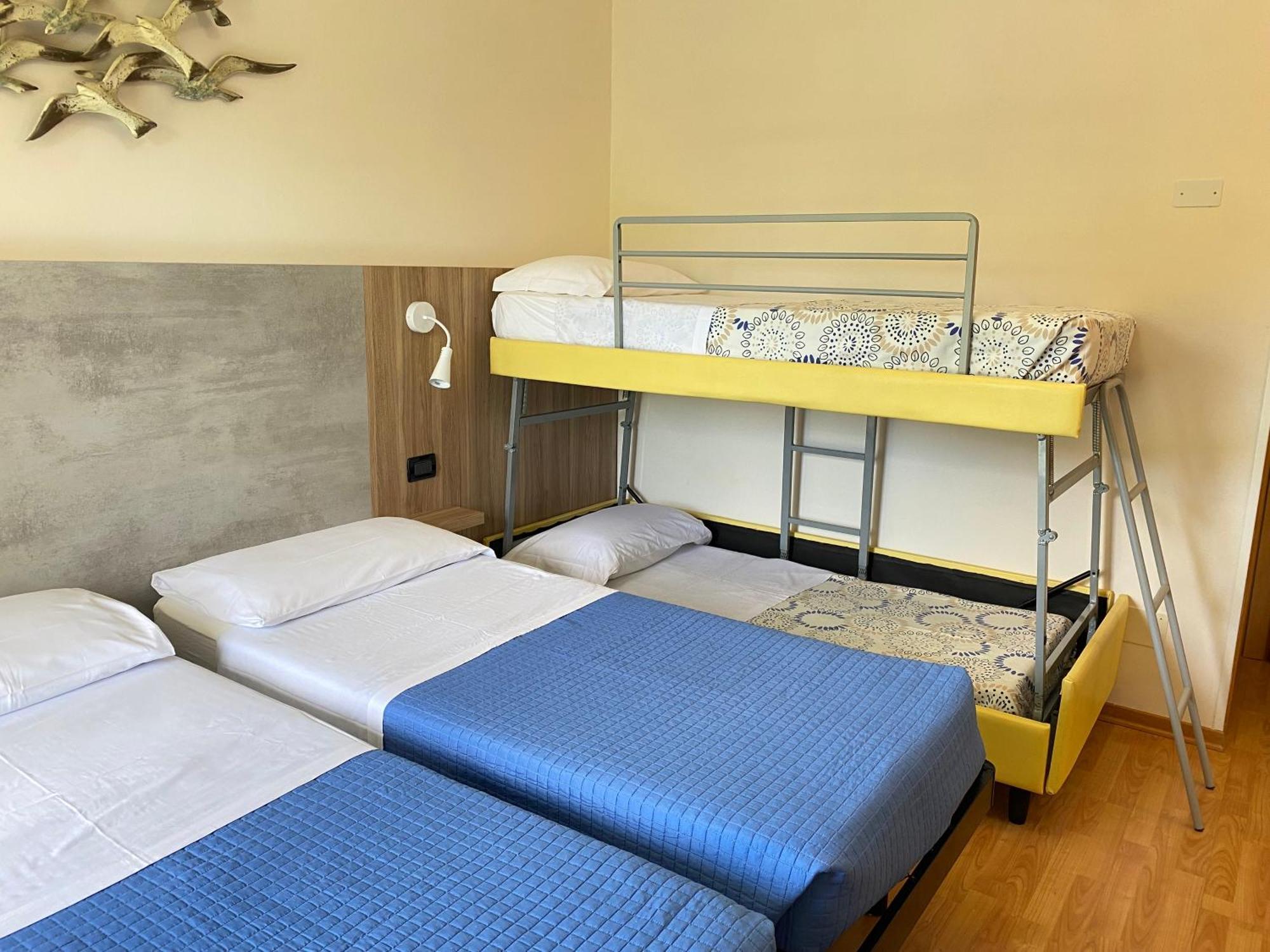 Betty Personal Style And Village Hotel 3*