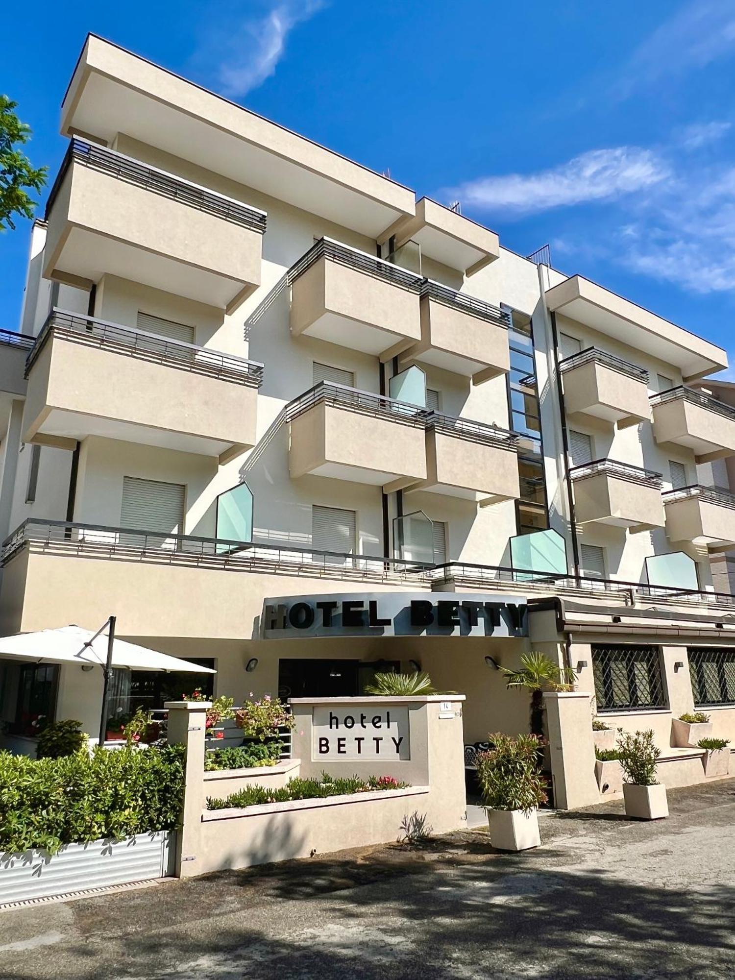 Betty Personal Style And Village 3* Rimini