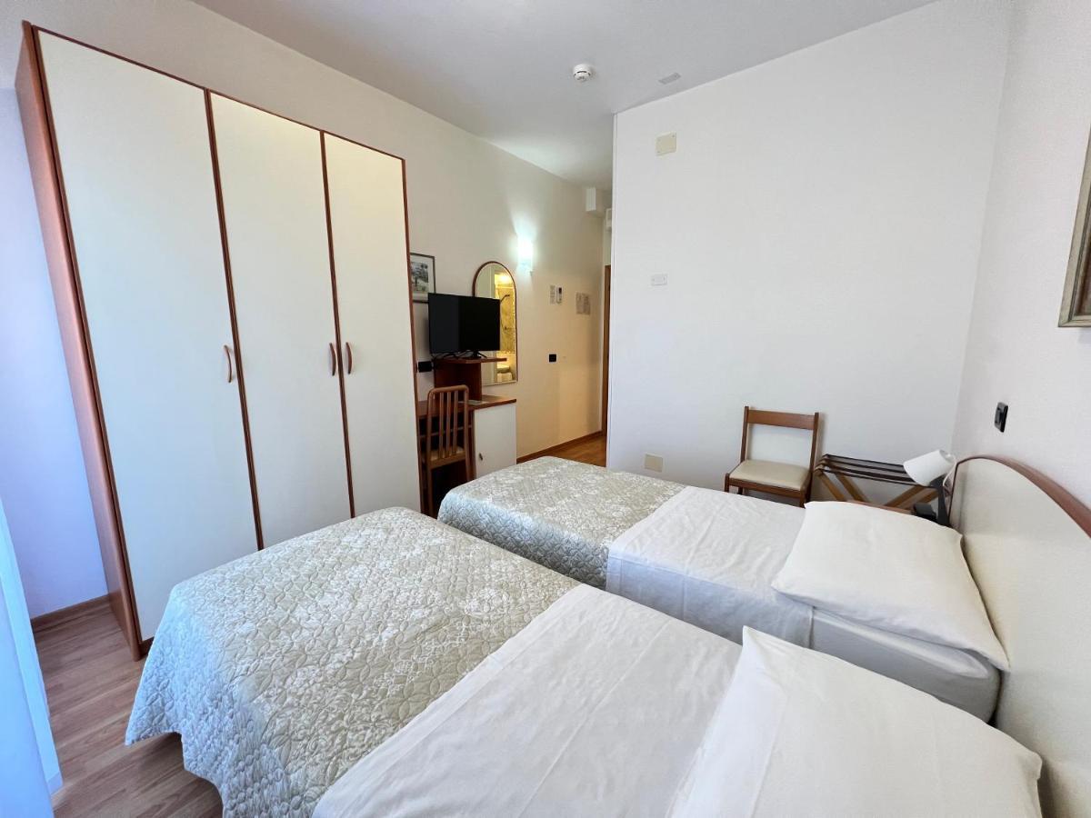 Betty Personal Style And Village 3* Rimini